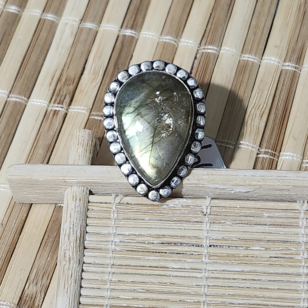 Handmade Labradorite Silver Ring Size 7.5